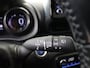 Toyota Yaris 1.5 Hybrid Executive | Dealer onderhouden | Dodehoek detectie | Stoelverwarming | Draadloze telefoonlader | Parkeersensoren voor+achter | Navigatie | Apple CarPlay/Android Auto |