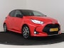Toyota Yaris 1.5 Hybrid Executive | Dealer onderhouden | Dodehoek detectie | Stoelverwarming | Draadloze telefoonlader | Parkeersensoren voor+achter | Navigatie | Apple CarPlay/Android Auto |