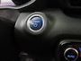 Toyota Yaris 1.5 Hybrid Executive | Dealer onderhouden | Dodehoek detectie | Stoelverwarming | Draadloze telefoonlader | Parkeersensoren voor+achter | Navigatie | Apple CarPlay/Android Auto |
