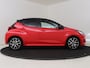 Toyota Yaris 1.5 Hybrid Executive | Dealer onderhouden | Dodehoek detectie | Stoelverwarming | Draadloze telefoonlader | Parkeersensoren voor+achter | Navigatie | Apple CarPlay/Android Auto |