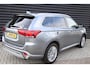 Mitsubishi Outlander 2.4 PHEV Instyle Opendak, Adaptive cruise