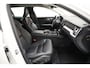 Volvo V60 2.0 T6 Techarge AWD Inscription Expression [ Trekhaak Carplay Navi Clima ]