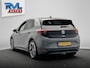 Volkswagen ID.3 First Plus 58 kWh | Origineel NL | Adapt. Cruise | Camera | Trekhaak | Carplay | Stoel/Stuur Verwarming |