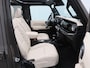 Jeep Wrangler Unlimited 4xe 380 Sahara BRUTE | Wit leder | Elektrisch vouwdak | Stuurverwarming | Privacy Glass | Trekhaak | Parkeersensoren | 22 Inch