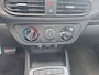Hyundai i10 1.0 Comfort Smart 5-zits Automaat | 5.357 originele kilometers | Navigatie | Trekhaak | Rijklaaprijs!