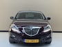 Lancia Delta 1.4-16V Oro, 120Pk, 2009, Origineel Nederlands, Parkeersensoren, 18" velgen, Cruise control, Climate control, LED dagrijverlichting,