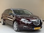 Lancia Delta 1.4-16V Oro, 120Pk, 2009, Origineel Nederlands, Parkeersensoren, 18" velgen, Cruise control, Climate control, LED dagrijverlichting,