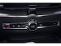 Volvo XC60 2.0 T6 Plug-in hybrid AWD Plus Black Edition | Trekhaak | Panoramadak | HUD Volvo XC60 2.0 T6 Plug-in Hybrid AWD Plus Black Edition met 2.0 viercilinder plug-in hybride aandrijflijn en 350 PK, voorzien van elektrisch glazen panoramadak, Harman Kardon premium audiosy
