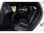 Volvo XC60 2.0 T8 Plug-in hybrid AWD Plus Black Edition | Panoramadak | HUD | 360 Camera | Volvo XC60 2.0 T8 Plug-in Hybrid AWD Black Edition met 2.0 viercilinder plug-in hybride aandrijflijn en 455 PK, voorzien van panoramadak head up display