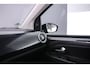 Volkswagen Up! R-Line 1.0 MPI 65pk Achteruitrijcamera, Cruise control, Parkeersensor achter, Climate control, Airco, DAB, Radio, Bluetooth
