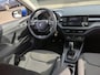 Skoda Fabia 1.0 TSI Ambition / ZEER ZUINIG/ CRUISE/ PARKEER SENSOREN/ AIRCO/ RADIO