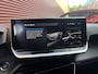 Peugeot 2008 1.2 Hybrid 145 GT // ADAPT. CRUISE // DODEHOEK // 360 CAMERA+SENSOREN // KEYLESS // SFEERVERLICHTING //