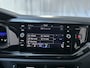 Volkswagen Polo 1.0 TSI Life Business Camera Stoelverwarming Navigatie App-Connect DAB+