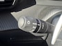 Peugeot 2008 1.2 Hybrid 145 Allure // CRUISE // APPLE CARPLAY-ANDROID AUTO // STOELVERWARMING // CLIMA //