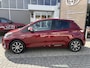 Toyota Yaris 1.5 Hybrid DESIGN STOELVERW CRUISE CLIMA CAMERA BLUETOOTH LM-VELGEN 4S-BANDEN PRIVACY GLASS LED