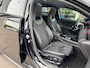 Mercedes-Benz A-klasse 200 AMG Aeropakket Panorama Alcantara Camera ACC origineel Nederlands!