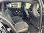 Mercedes-Benz A-klasse 200 AMG Aeropakket Panorama Alcantara Camera ACC origineel Nederlands!