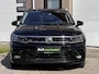 Volkswagen Tiguan 2.0 TDI 4Motion Highline Business R Black Style / Head Up / 360 Camera / Adaptief Demping / 20" Black Style Velg / Afn Trek Haak / CarPlay / Digi Dash / Afn Trekhaak / Privacy Glas / Navigatie / 1e Eigenaar!