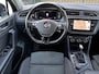 Volkswagen Tiguan 2.0 TDI 4Motion Highline Business R Black Style / Head Up / 360 Camera / Adaptief Demping / 20" Black Style Velg / Afn Trek Haak / CarPlay / Digi Dash / Afn Trekhaak / Privacy Glas / Navigatie / 1e Eigenaar!