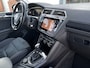 Volkswagen Tiguan 2.0 TDI 4Motion Highline Business R Black Style / Head Up / 360 Camera / Adaptief Demping / 20" Black Style Velg / Afn Trek Haak / CarPlay / Digi Dash / Afn Trekhaak / Privacy Glas / Navigatie / 1e Eigenaar!