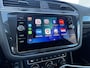 Volkswagen Tiguan 2.0 TDI 4Motion Highline Business R Black Style / Head Up / 360 Camera / Adaptief Demping / 20" Black Style Velg / Afn Trek Haak / CarPlay / Digi Dash / Afn Trekhaak / Privacy Glas / Navigatie / 1e Eigenaar!