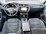 Volkswagen Tiguan 2.0 TDI 4Motion Highline Business R Black Style / Head Up / 360 Camera / Adaptief Demping / 20" Black Style Velg / Afn Trek Haak / CarPlay / Digi Dash / Afn Trekhaak / Privacy Glas / Navigatie / 1e Eigenaar!