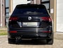 Volkswagen Tiguan 2.0 TDI 4Motion Highline Business R Black Style / Head Up / 360 Camera / Adaptief Demping / 20" Black Style Velg / Afn Trek Haak / CarPlay / Digi Dash / Afn Trekhaak / Privacy Glas / Navigatie / 1e Eigenaar!