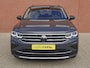 Volkswagen Tiguan 1.5 TSI 150pk DSG Elegance Navigatie Apple Carplay / Android Auto Parkeersensoren Camera Adaptieve Cruise Control Stuur-en stoelverwarming Matrix LED-koplampen Virtual Cockpit Getinte ramen Climate Control ErgoActive stoelen