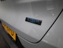 Renault Captur 1.8 E-Tech full hybrid 160 esprit Alpine | Pack Light & Sound | Pack Privilége | LED Pure Vision | Active Driver Assist | Blind Spot Warning | Draadloze Smartphonelader | 19" LMV | Android Automotive