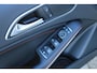 Mercedes-Benz A-klasse 200 Prestige Camera | HarmanKardon | AMG | Comand | Leder Exclusief | Dealer Onderhouden