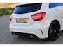 Mercedes-Benz A-klasse 200 Prestige Camera | HarmanKardon | AMG | Comand | Leder Exclusief | Dealer Onderhouden