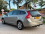 Volvo V60 2.0 D4 Kinetic AIRCO CRUISE NAVI PDC TREKHAAK