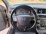 Volvo V60 2.0 D4 Kinetic AIRCO CRUISE NAVI PDC TREKHAAK