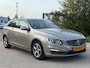 Volvo V60 2.0 D4 Kinetic AIRCO CRUISE NAVI PDC TREKHAAK