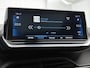 Peugeot 2008 1.2 130pk GT-Line Automaat | Trekhaak | Navigatie | Adaptieve Cruise Control | Camera | Dodehoekdetectie | Climate Control | LED | 17"LMV |