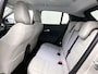 Fiat 600 600e 156pk La Prima 54 kWh Automaat | 3 Fase | Elektrische Achterklep | Elektrische Bestuurdersstoel met Massage | Navigatie | Climate Control | Adaptieve Cruise Control | 18" LMV | Achteruitrijcamera | LED | Stoelverwarming | Keyless Entry/Start | Dodehoekdetectie | Apple Carplay/Android Auto |
