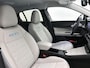 Fiat 600 600e 156pk La Prima 54 kWh Automaat | 3 Fase | Elektrische Achterklep | Elektrische Bestuurdersstoel met Massage | Navigatie | Climate Control | Adaptieve Cruise Control | 18" LMV | Achteruitrijcamera | LED | Stoelverwarming | Keyless Entry/Start | Dodehoekdetectie | Apple Carplay/Android Auto |
