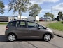 Honda Jazz 1.4-16 Trend Automaat 100 PK. Onverwoestbare auto die nog makkelijk 15 jaar meegaat !!! Alle keuringen toegestaan !! Slechts 49.000 KM !