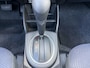 Honda Jazz 1.4-16 Trend Automaat 100 PK. Onverwoestbare auto die nog makkelijk 15 jaar meegaat !!! Alle keuringen toegestaan !! Slechts 49.000 KM !