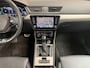 Skoda Superb Combi 1.4 TSI iV Laurin & Klement I Panoramadak I Elek. Stoelen I Massage I Canton I Stoel- en Stuurverwarming I Carplay I Camera