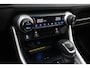 Toyota RAV4 2.5 Hybrid AWD Executive | Panoramadak | Trekhaak (1.650 KG) | Treeplanken | Leder | Dodehoek detectie | JBL | Navigatie | 360 camera | Stoelverwarming | 18 inch
