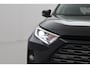 Toyota RAV4 2.5 Hybrid AWD Executive | Panoramadak | Trekhaak (1.650 KG) | Treeplanken | Leder | Dodehoek detectie | JBL | Navigatie | 360 camera | Stoelverwarming | 18 inch