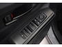 Toyota C-HR / C-HR+ First Edition 77 kWh | Warmtepomp | Dodehoek detectie | Matrix LED | Stoel-/stuurverwarming | Parkeersensoren voor/achter | Camera | Apple Carplay / Android Auto | Keyless | Adaptive Cruise | Clima | 18 inch