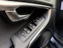 Volvo V40 Cross Country 1.6 T4 Momentum | NIEUWE APK | 3\6 OF 12 MND GARANTIE | NAVI | TREKHAAK |