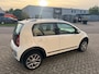 Volkswagen Up! 1.0 cross up! BlueMotion Airco