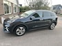 Kia Niro EV e-Niro ExecutiveLine 64 kWh 3-FASE SOH 98,6% WARMTEPOMP SCHUIFDAK LEDER CARPLAY STOELVENTILATIE/VERWARMING ACHTERUITRIJ CAMERA!!