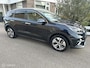 Kia Niro EV e-Niro ExecutiveLine 64 kWh 3-FASE SOH 98,6% WARMTEPOMP SCHUIFDAK LEDER CARPLAY STOELVENTILATIE/VERWARMING ACHTERUITRIJ CAMERA!!
