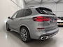 BMW X5 xDrive50e M-Sport SKYSCRAPER/PANO-SKY LOUNGE/TREKHAAK/MERINO LEER COMFORT/LUCHTVERING/H&K/20"M-SPORT/KEYLESS/CAMERA/SHADOW-LINE/NET OH BEURT GEHAD BIJ BMW DEALER/ABSOLUTE NIEUWSTAAT/BTW-AUTO