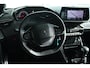 Peugeot 2008 1.2 Turbo Allure | Cruise Control | Trekhaak | Navigatie | Carplay | 17 Inch | Climate Control | LED | Sensoren