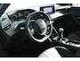 Peugeot 2008 1.2 Turbo Allure | Cruise Control | Trekhaak | Navigatie | Carplay | 17 Inch | Climate Control | LED | Sensoren